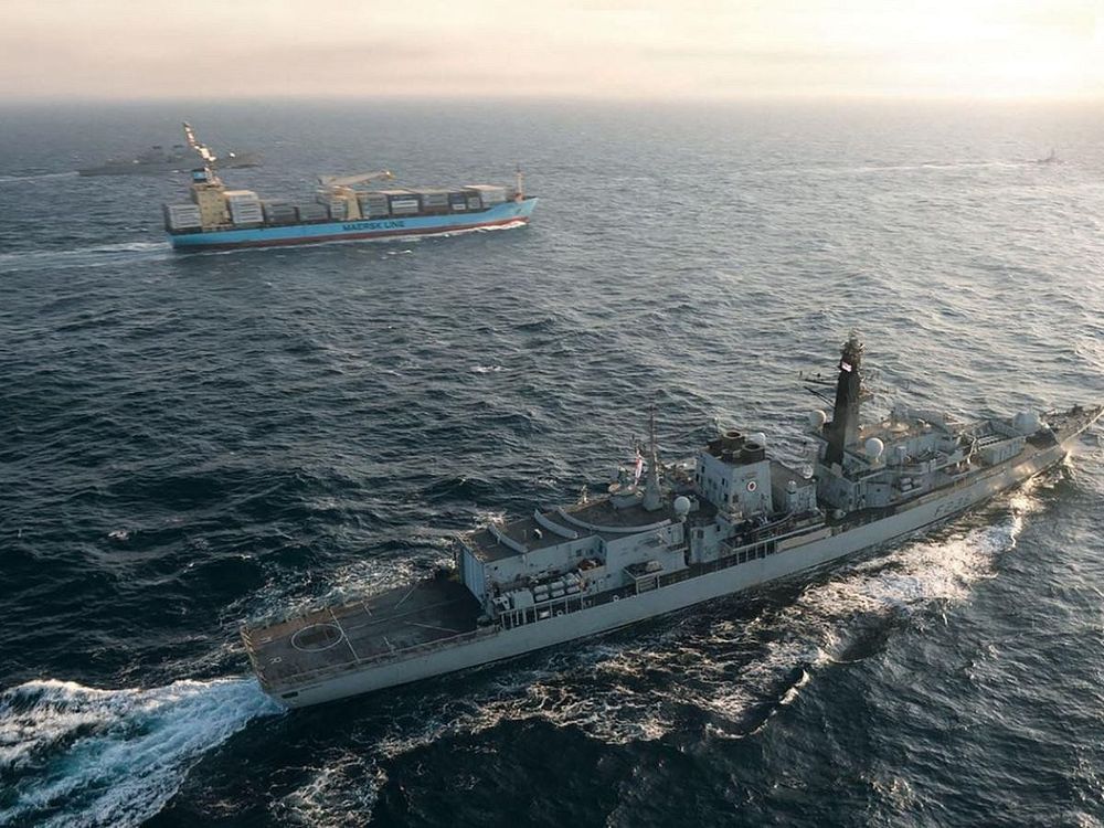 hormuz-escort.jpg