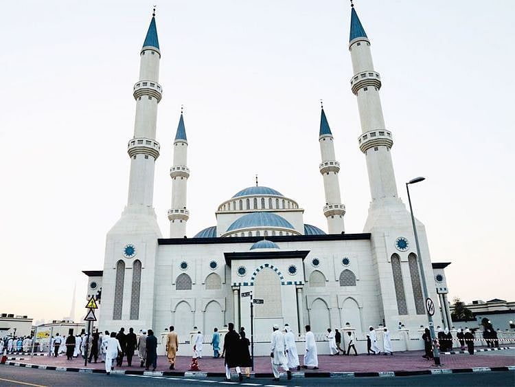 People-attend-the-morning-prayers_16b21a67dfb_large.jpg