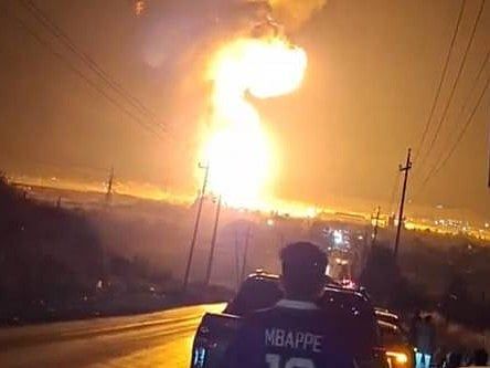 Oil-warehouse-fire.jpg